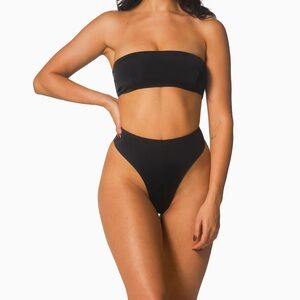 NWT 437 The Aubrey Bottoms in Black